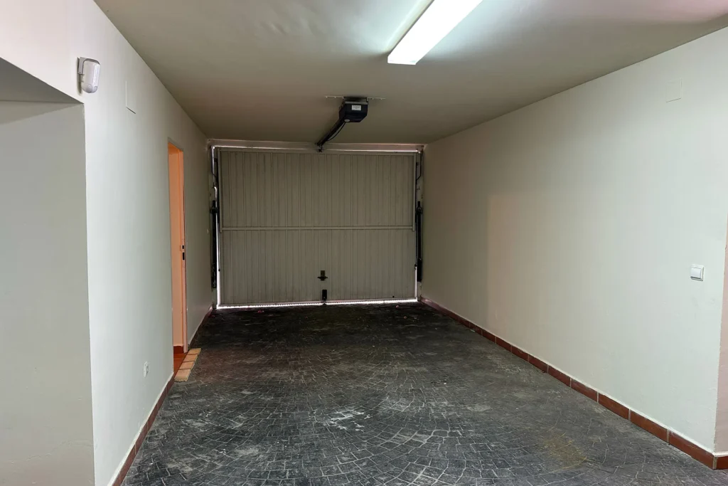 Garaje del chalet en Nuevo Portil
