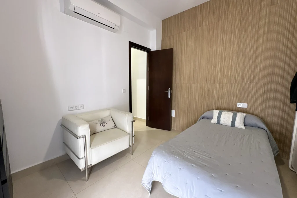 38_Dormitorio_3_Vista_Opuesta