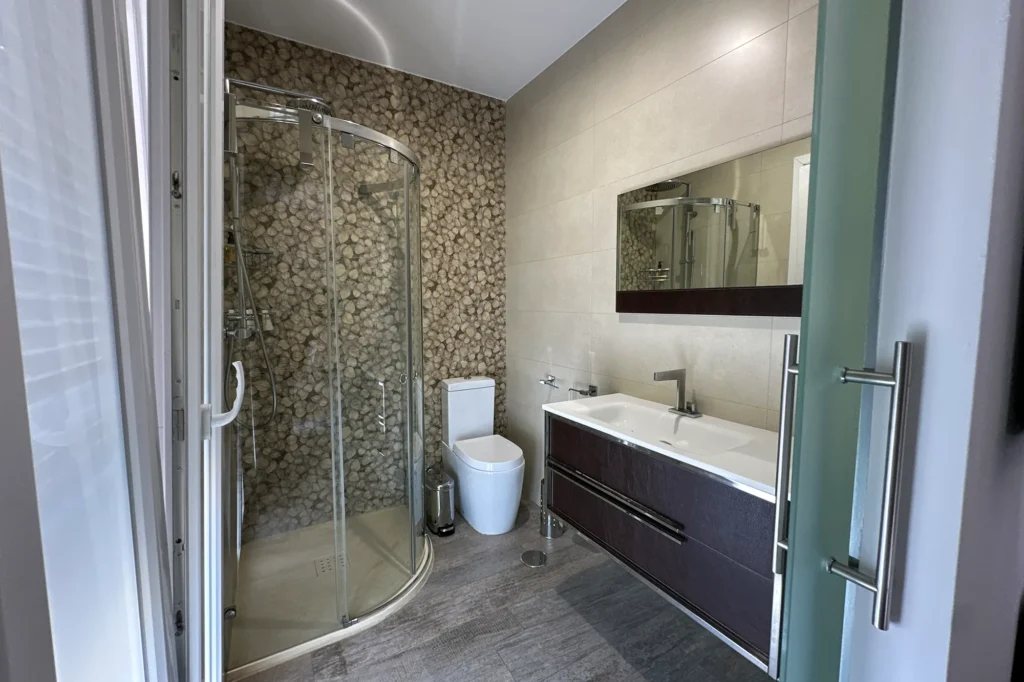 45_Bano_Dormitorio_Principal